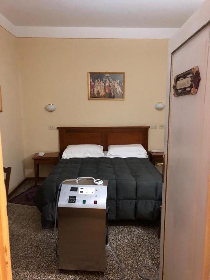 Bellevue House Affittacamere Florence Buitenkant foto
